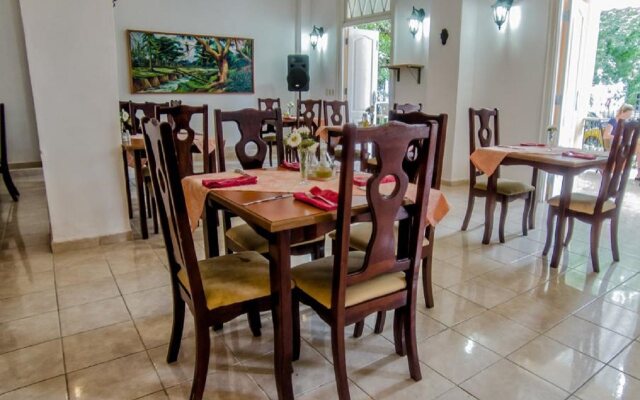 Hotel Paseo Habana