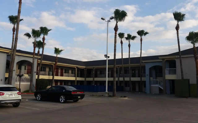 Texas Inn Downtown McAllen