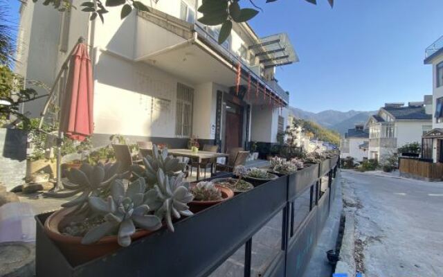 Huangshan Emerald Valley Tingquan Xiaoyuan Homestay