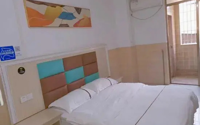 Foshan Huihuang Apartment (Shishan Xiaolan Branch)