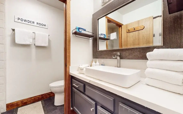 Snowcreek Ii #220 3 Bedroom Condo