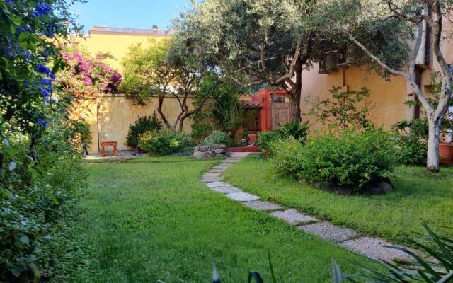 Dimora Degli Ulivi Bed and Breakfast