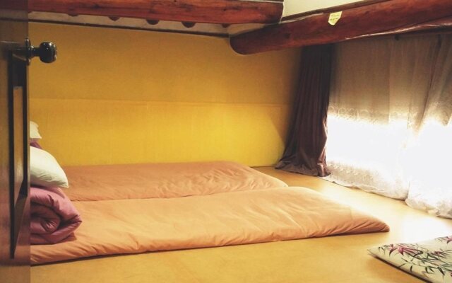 Homo Nomad Guesthouse for Backpackers