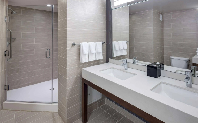 Courtyard by Marriott Alexandria Old Town/Southwest