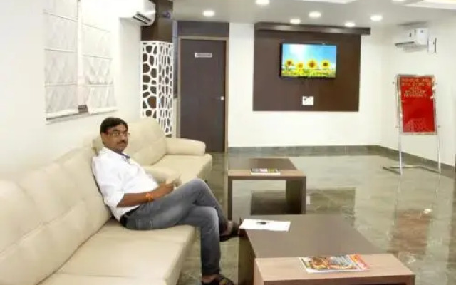Hotel Mercury Residency