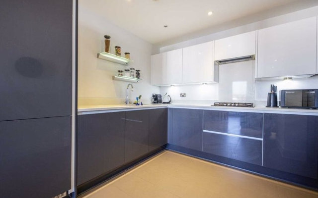 Teddington Two Beds by Vantage Apartments