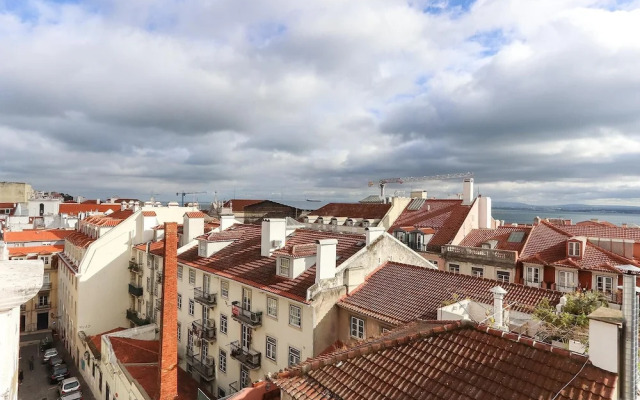 Bairro Alto Views by Homing