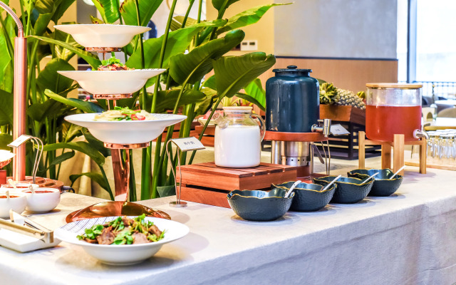 Kuanrong Suite Hotel (Chimelong Wanda Store in Panyu, Guangzhou)