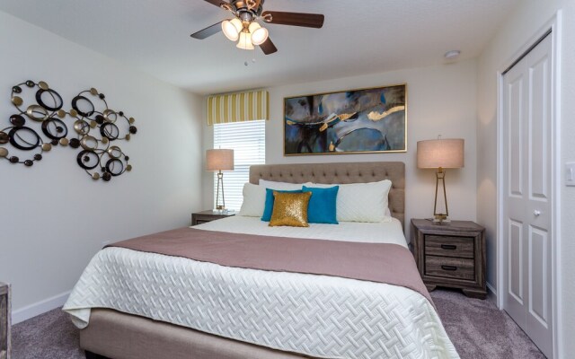 Gorgeous Home W/private Pool & Spa Sleeps 25!