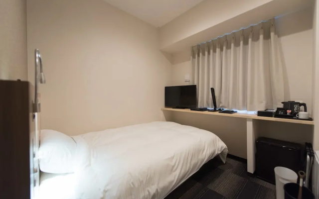 Toyotomi Inn Nambakozu