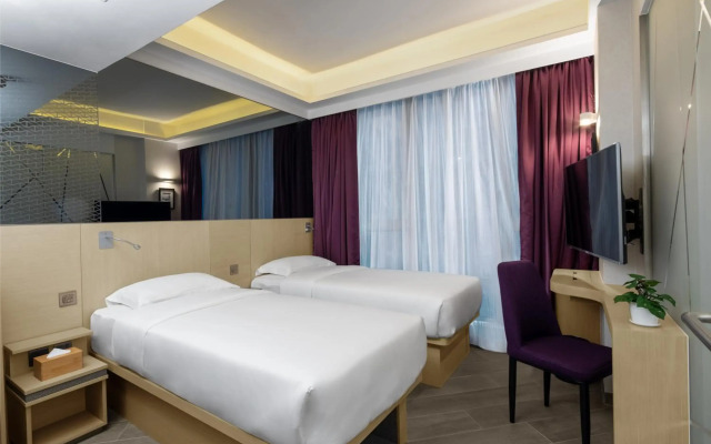 Starphire Hotel