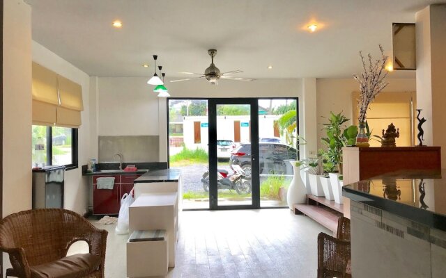 Hiranyika Cafe and Bed