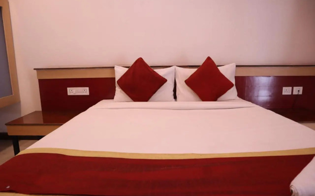 Smilestay Sri Sai ram Suites