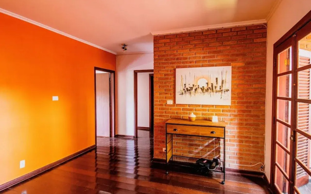 Casa espaçosa na Granja Viana