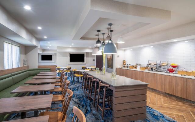 Fairfield Inn & Suites Memphis I-240 & Perkins
