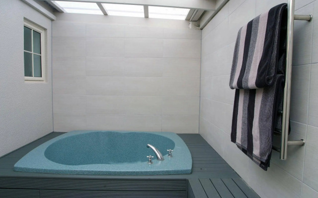 Silver Fern Rotorua Suites & Spa