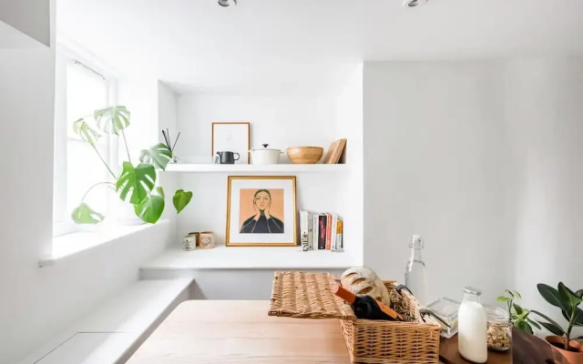 Central Georgian Townhouse With Free Parking