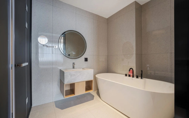 Wanzai Yijia La Maison Hotel