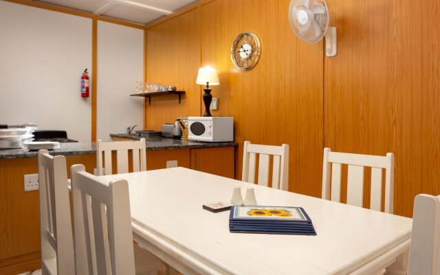 Gariep Dam SunRose Group of Guest Houses