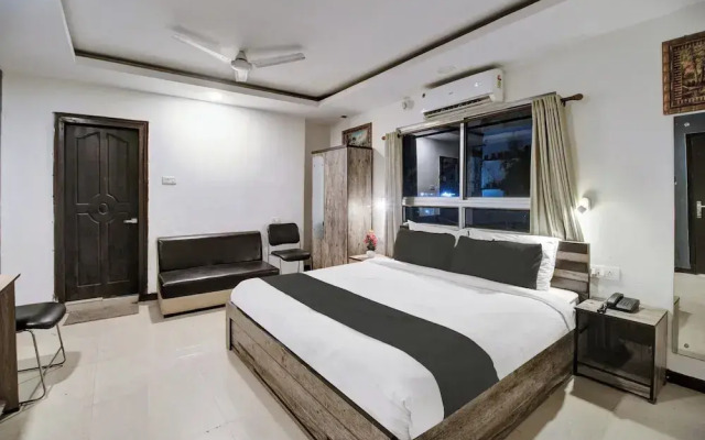 Hotel Clarks inn Near IGI Airport