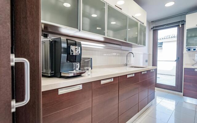 MDB19 - Penthouse near Puerto Banus. Families only