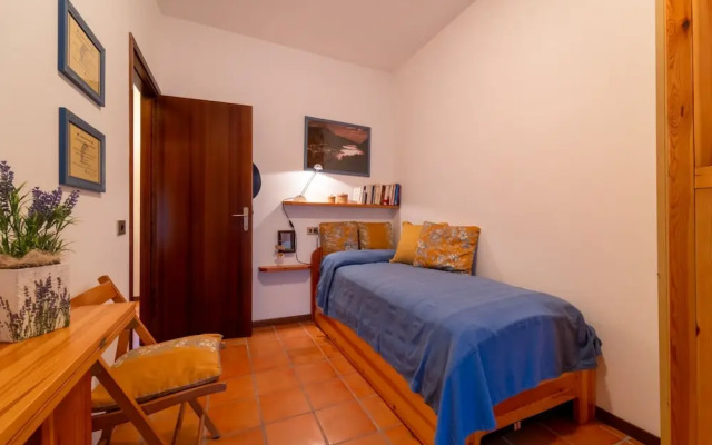 Crimson Apartment by Wonderful Italy