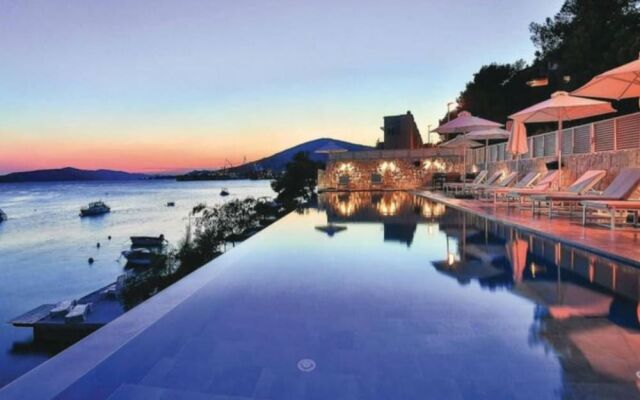 Livingstone Beach House