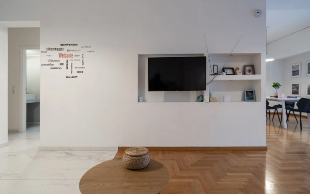 Zan Moreas Beautiful Apt in Koukaki