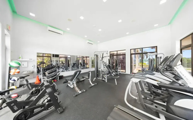 Beautiful Gold Coast Gem Pools Tennis Gym