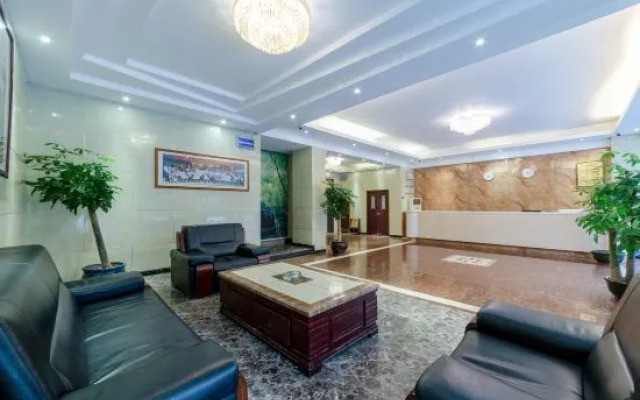 Senlian City Express Hotel (Qingyuan Gulongxia City Beiqi Station Store)