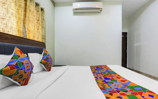 Hotel Johar Inn