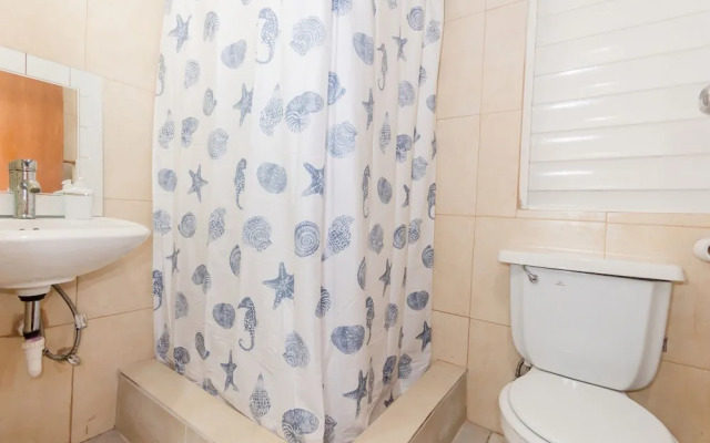 Coastal Express Inn &amp; Suites #1 at 681 Ocean Drive