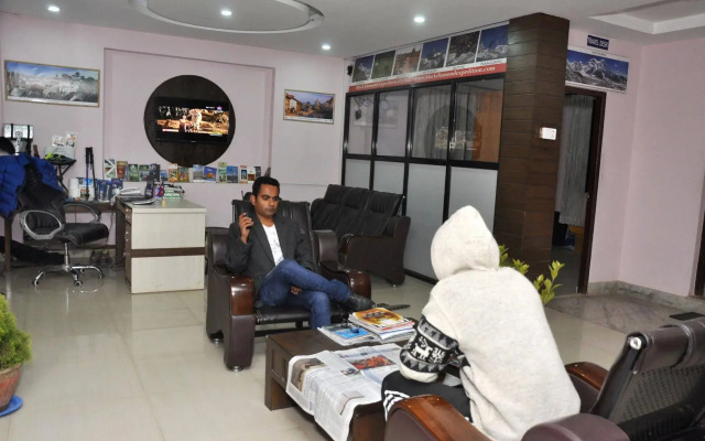 Famous House Kathmandu - Hostel