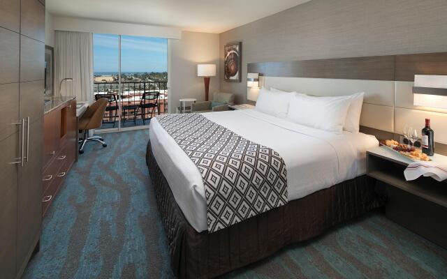 Crowne Plaza Ventura Beach by IHG