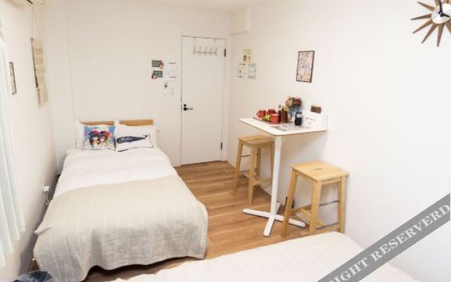 Yuyu Stay - Dotonbori Art Yuyu Stay- Dotonbori Flower