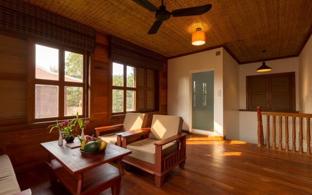Wooden Residence Villa