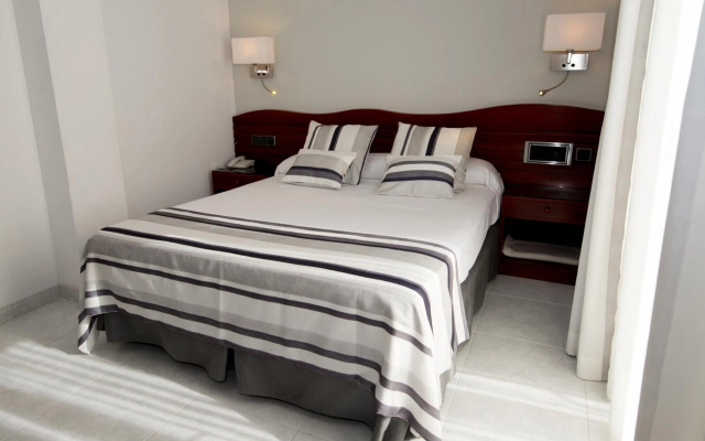 Hotel Plaça