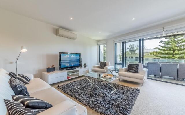 Cscape 3brm Apartment with a View