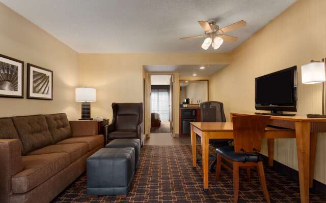 Embassy Suites by Hilton Los Angeles LAX South/El Segundo