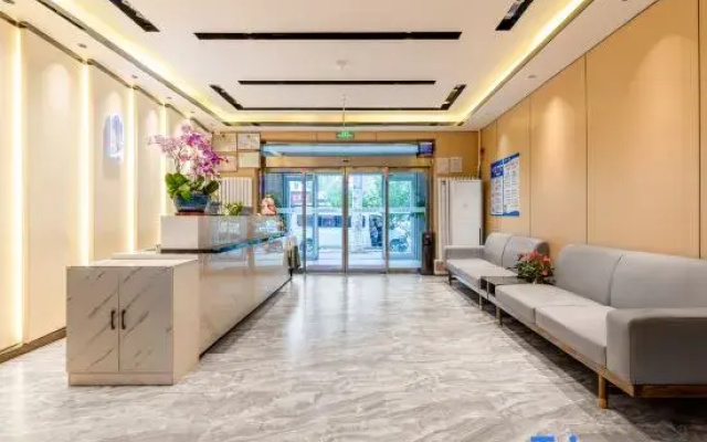 Tuke Light Hotel
