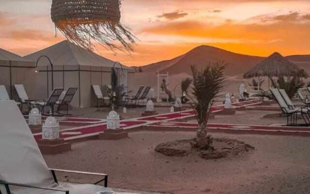 luxury camp jumeirah resort