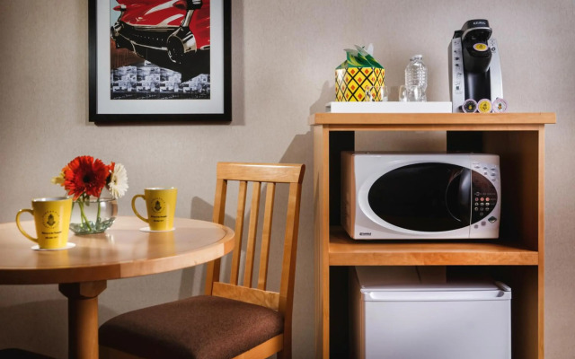 Staypineapple, University Inn, University District Seattle