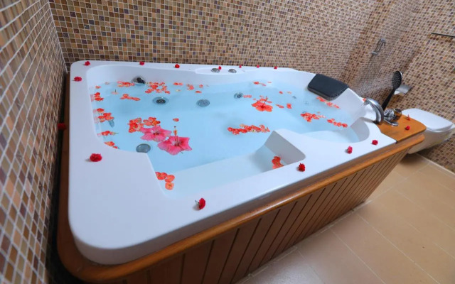Jal Mahal Resort and Spa