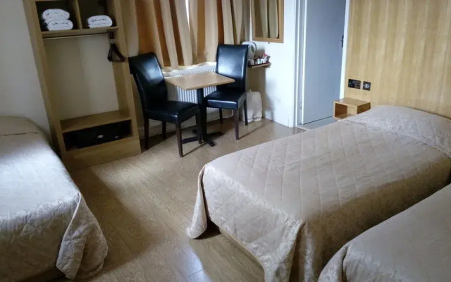 Smart Sea View Brighton Hostel