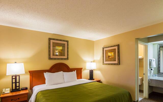 Quality Inn & Suites Garland - East Dallas