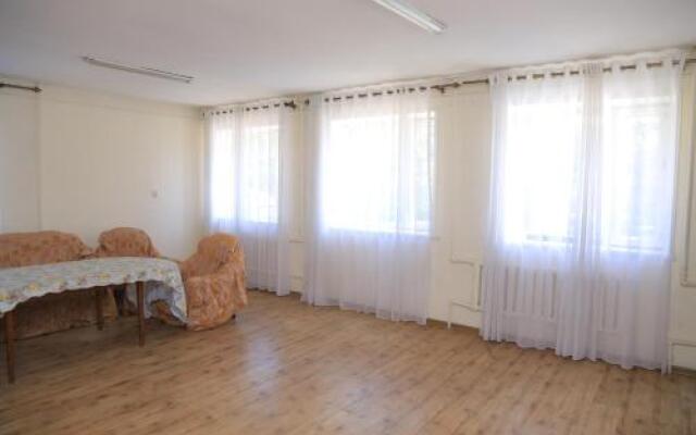 Guesthouse on Zhibek-Zholu 479