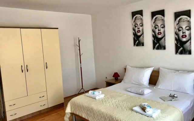 Apartment Adri