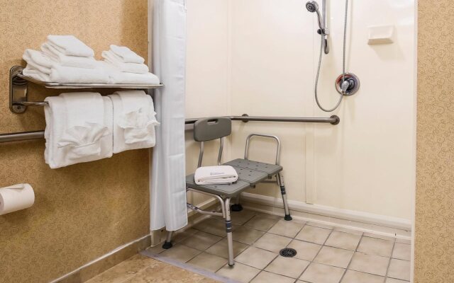 Red Lion Inn and Suites Hattiesburg