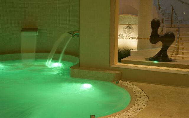 Las Dunas Suites & Apartments