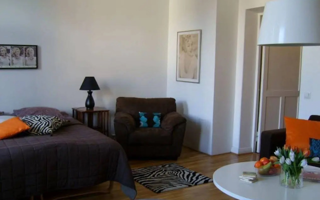 Essexhome Apartments